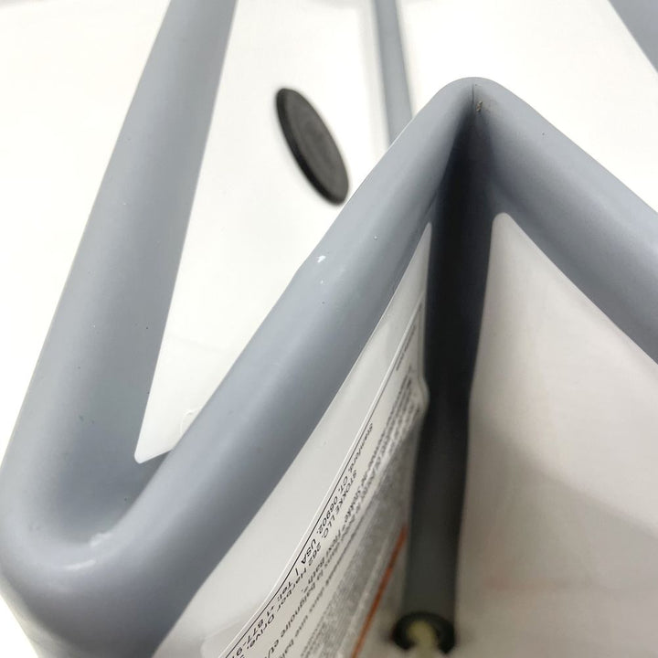 Stokke Flexi Bath Bundle with Heat-Sensitive Plug and Flexi Bath Newborn Support - White (100017) (Open Box)