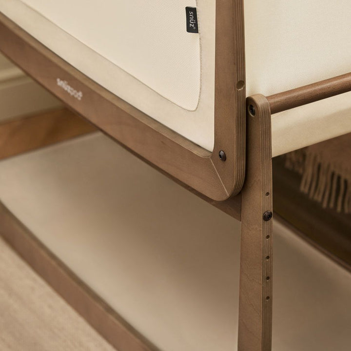 Snuz Snuzpod5 Bedisde Bassinet - Walnut