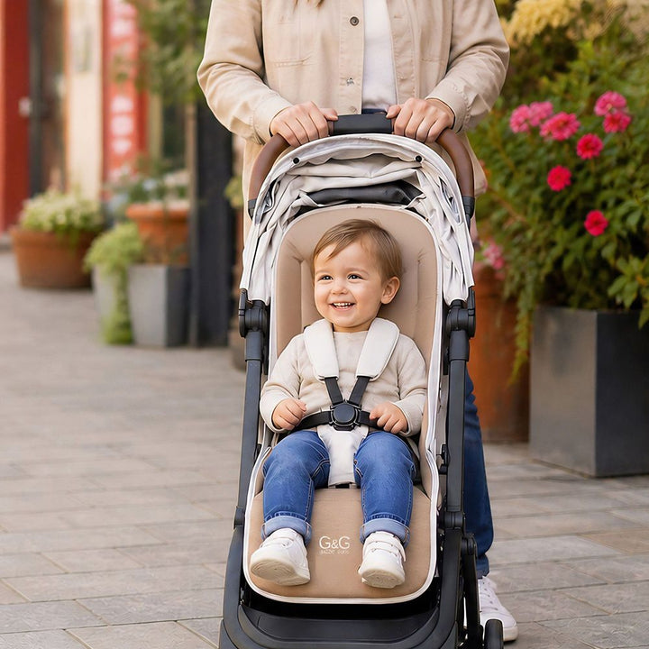 Guzzie + Guss Oxygen V3 Compact Stroller