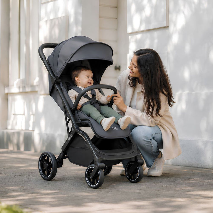 Guzzie + Guss Oxygen V3 Compact Stroller