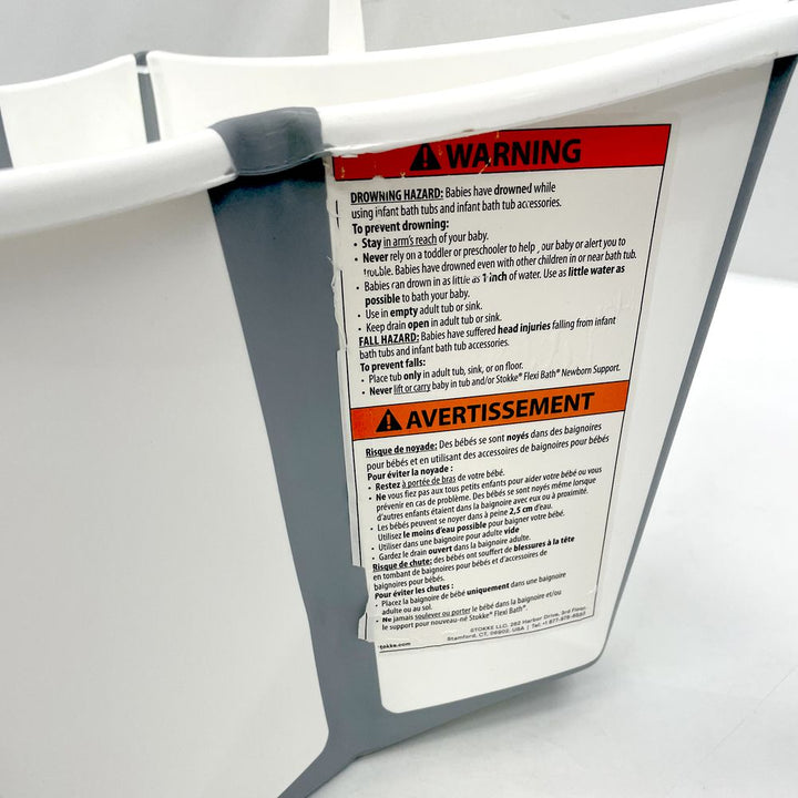 Stokke Flexi Bath Bundle with Heat-Sensitive Plug and Flexi Bath Newborn Support - White (100751) (Open Box)