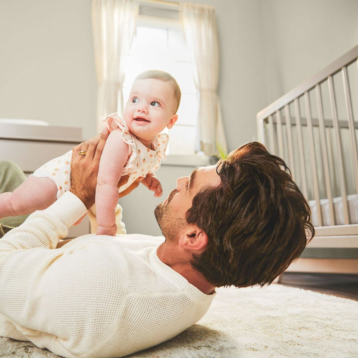 Little Seeds Pala 4-in-1 Convertible Crib