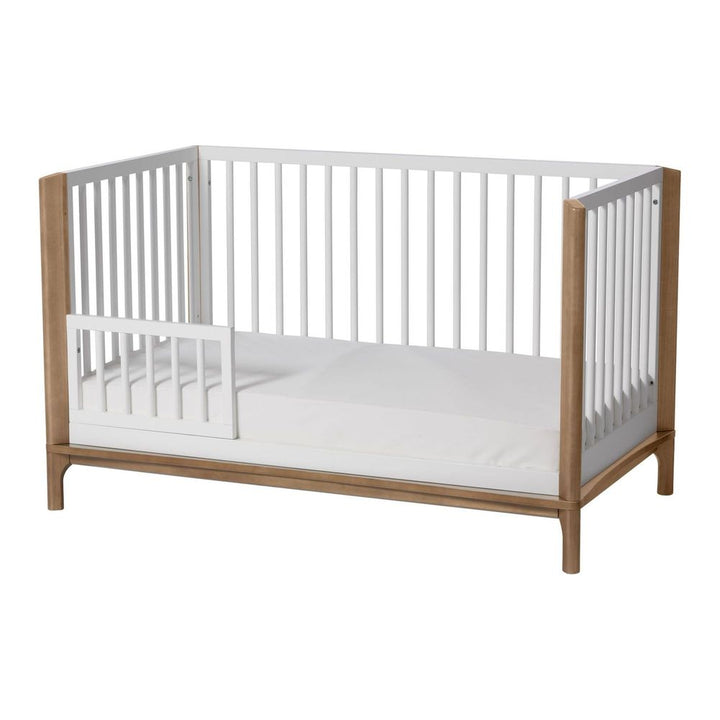 Little Seeds Laurel Toddler Gate True White