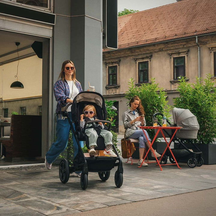 NUNA MIXX Next BMW Collection and PIPA Urbn Travel System