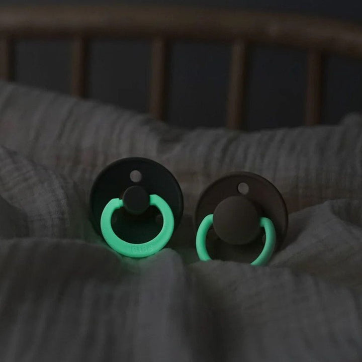 Bibs Pacifier 2-Pack De Lux GLOW Latex Pacifiers