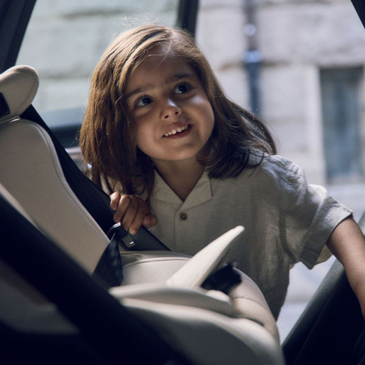 Axkid One 3 Rear-Facing Convertible Car Seat