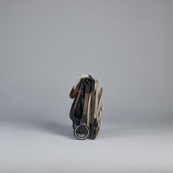 Silver Cross Clic and PIPA Travel System - Latte/Macaron (DBBK Exclusive)