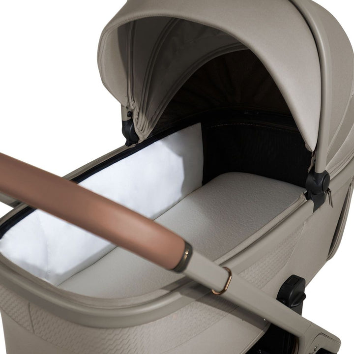 Silver Cross Cove 2 Bassinet