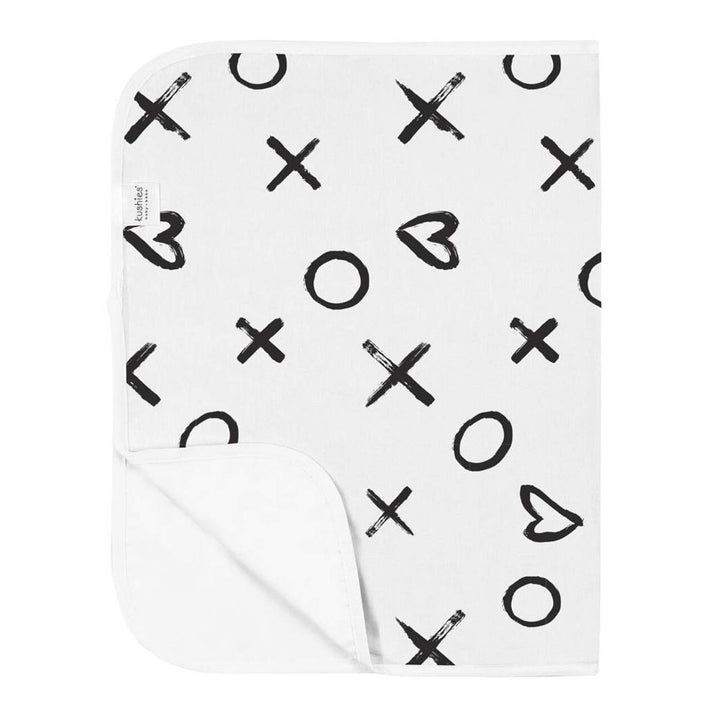Kushies Flannel Change Pad XO Black n White