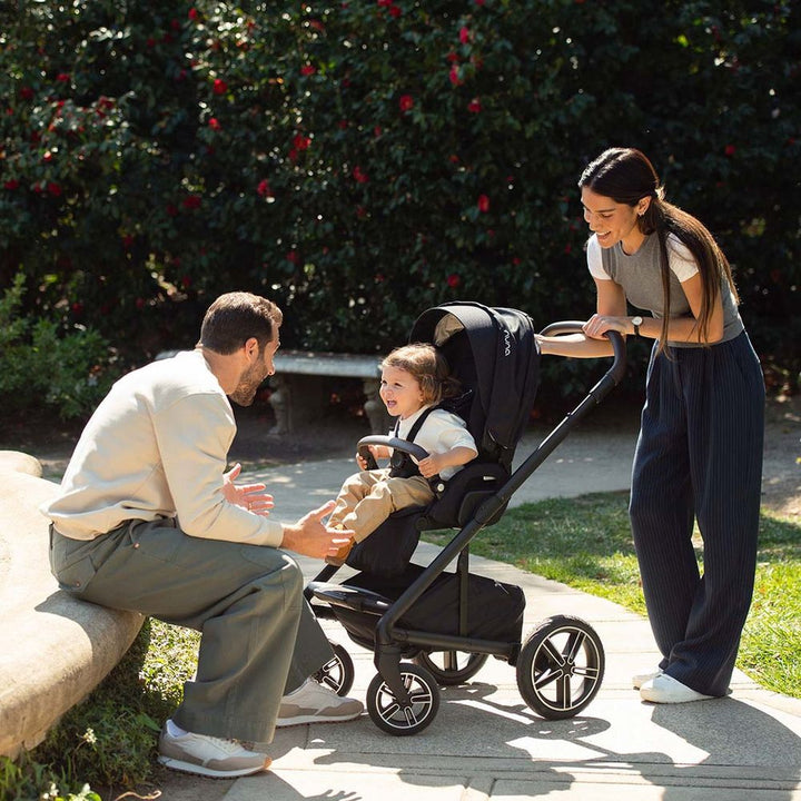NUNA MIXX Next and PIPA Urbn Travel System
