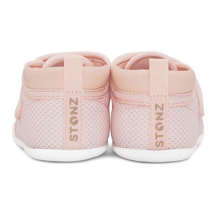 Stonz Cruiser Walking Shoes