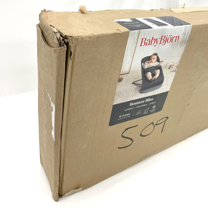 BabyBjorn Bouncer Bliss in Woven Fabric - Classic Quilt, Black on Dark Grey Frame (96645) (Open Box)