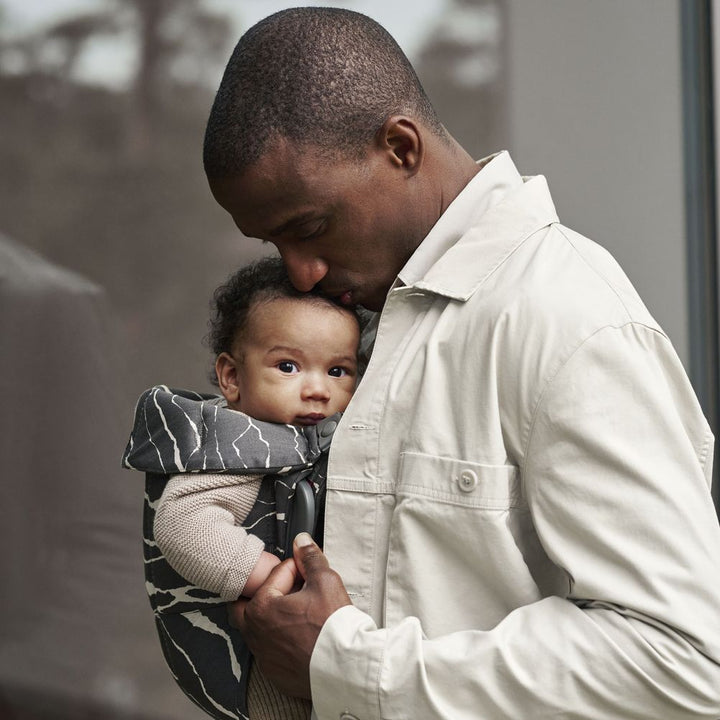 BabyBjorn Bouncer Bliss & Mini Carrier Bundle - Anthracite Landscape/Black Mesh