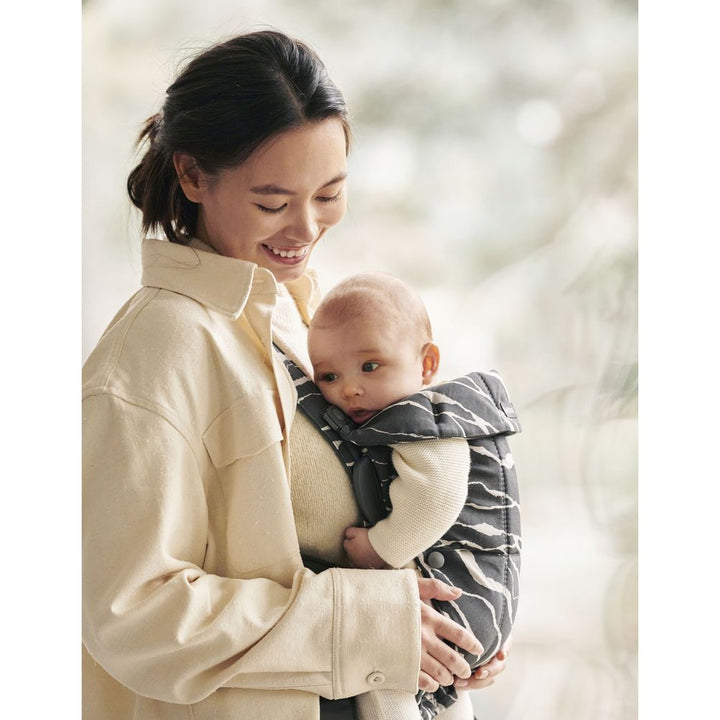 BabyBjorn Bouncer Bliss & Mini Carrier Bundle - Anthracite Landscape/Black Mesh