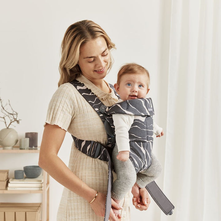 BabyBjorn Bouncer Bliss & Mini Carrier Bundle - Anthracite Landscape/Black Mesh