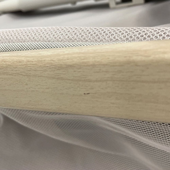 Maxi Cosi Iora Bedside Bassinet - Classic Oat (97179) (Open Box)