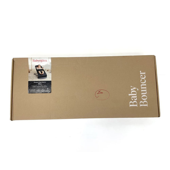 BabyBjorn Bouncer Bliss in Woven Fabric - Classic Quilt, Black on Dark Grey Frame (97947) (Open Box)