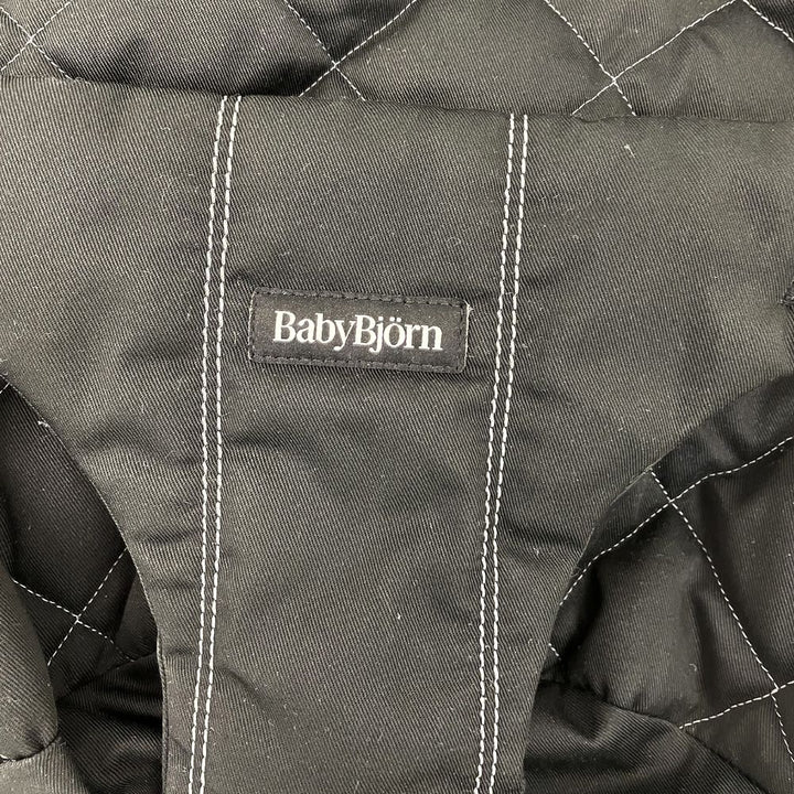 BabyBjorn Bouncer Bliss in Woven Fabric - Classic Quilt, Black on Dark Grey Frame (97947) (Open Box)