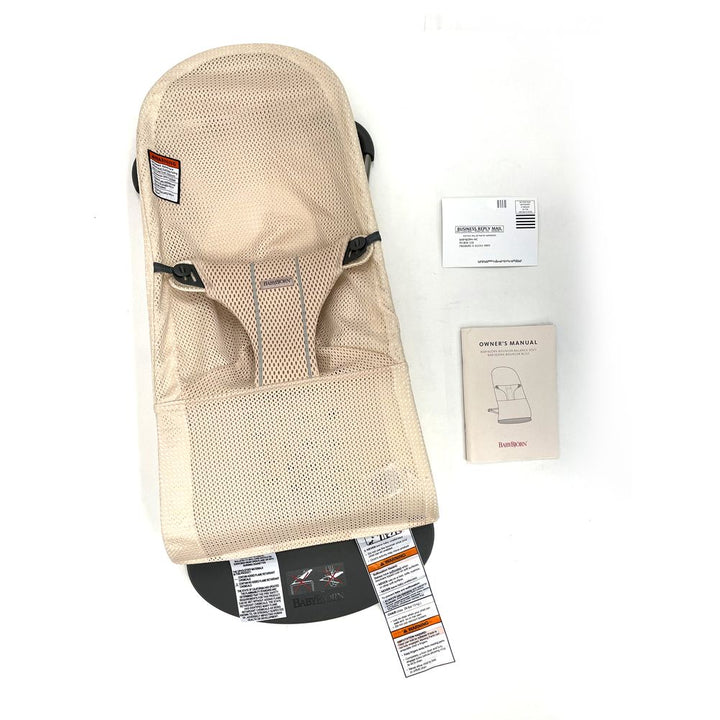 BabyBjorn Bouncer Bliss - 3D Mesh, Pearly Pink on Dark Grey Frame (Open Box)