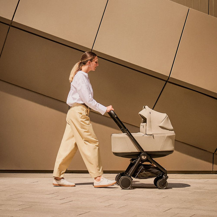 Peg Perego City Loop Pop-Up Bassinet with Stand